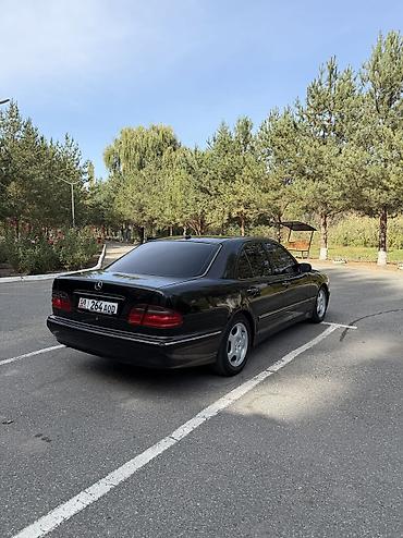Mercedes-Benz E-Class: 2001 г., 2.8 л, Автомат, Газ, Седан — 2