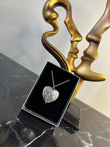Aksesuarlar: Şəxsi foto ilə medalyon boyunbağı - Material: qızılı rəngli metal — 2