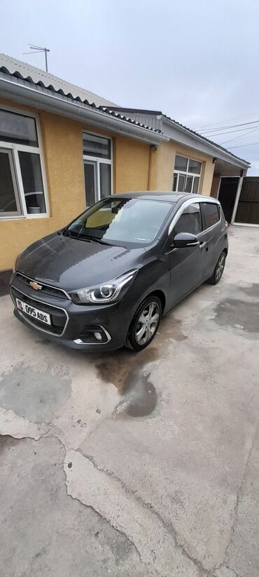 Chevrolet: Chevrolet Spark: 2017 г., 1 л, Вариатор, Бензин, Хэтчбэк