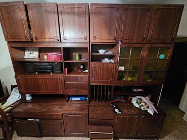 или меняю с доплатой мне: Отдам даром за символическую оплату. Много других предметов мебели