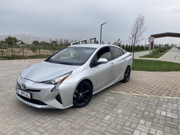 тайота runer: Toyota Prius: 2016 г., 1.8 л, Вариатор, Гибрид, Хэтчбэк