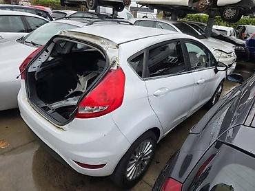 ventilator golf 2: FORD FIESTA 2010. GOD. - KOMPLETAN AUTO U DELOVIMA | Molba za — 1