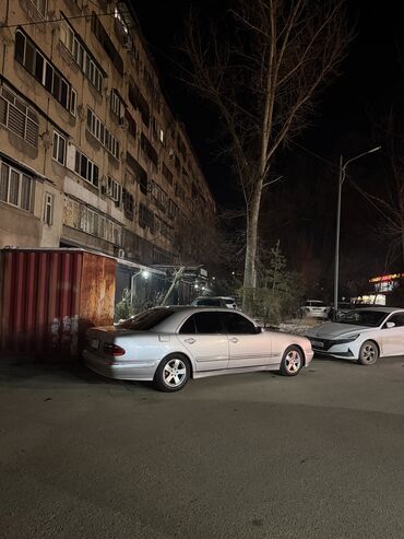 Mercedes-Benz: Mercedes-Benz E-Class: 2000 г., 3.2 л, Типтроник, Бензин, Седан at lalafo.kg — 1 Mercedes-Benz: Mercedes-Benz E-Class: 2000 г., 3.2 л, Типтроник, Бензин, Седан — 1