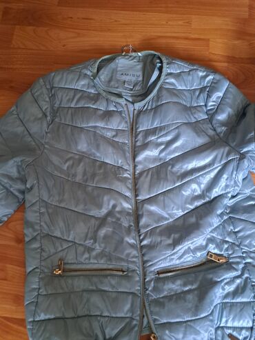 Ostale jakne, kaputi, prsluci: Zenska jakna štepana za prelazni period.Metalik svetlo tirkizna, nova na lalafo.rs — 4 Ostale jakne, kaputi, prsluci: Zenska jakna štepana za prelazni period.Metalik svetlo tirkizna, nova — 4