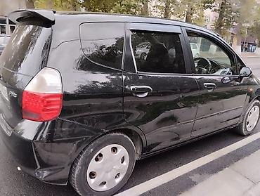 Honda: Honda Fit: 2005 г., 1.3 л, Вариатор, Бензин, Хэтчбэк — 5