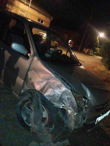 nissan qashqai 2: Chevrolet Aveo, gümüşü rəng, 5 qapı, ön çəkişli hetçbek. Benzin — 2