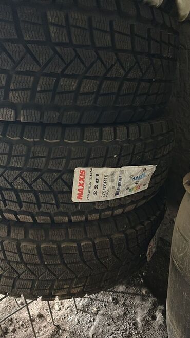 зимний резина 14: Шины 215 / 70 / R 16, Зима, Комплект, Внедорожные (АТ/МТ), Maxxis