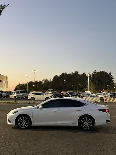 952 2: Lexus ES: 2022 г., 2.5 л, Вариатор, Гибрид, Седан — 6