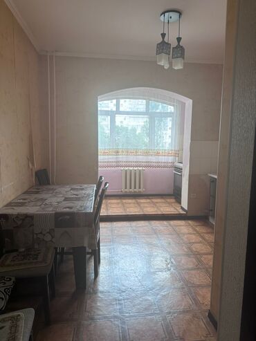 кара балта снять квартиру: 3 комнаты, Собственник, С мебелью частично