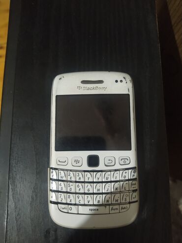 blackberry passport silver: Blackberry Bold 9790, 8 ГБ, цвет - Белый, Кнопочный, Сенсорный at lalafo.az blackberry passport silver: Blackberry Bold 9790, 8 ГБ, цвет - Белый, Кнопочный, Сенсорный