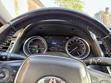Toyota: Toyota Camry: 2019 г., 2.5 л, Вариатор, Гибрид, Седан — 8