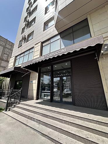 Аренда помещений свободного назначения: Сдаем место для мастера маникюра в уютной студии красоты. Адрес — 8