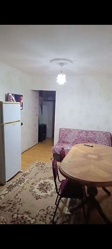 ucuz kiraye bag evleri: Kirayə üçün mebel və məişət əşyaları ilə təchiz olunmuş kiçik ev/otaq — 1
