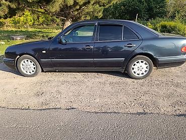 ли 9 авто: Mercedes-Benz E-Class: 1996 г., Механика, Бензин, Седан — 6