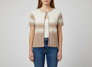 krótkie sweterki: Women`s knitwear, size One size