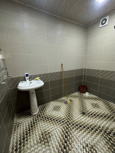 Uzunmüddətli kirayə mənzillər: Abweron Rayonu Mehdabad Qesebesi Tam merkezde 12mertebeli binanin — 4