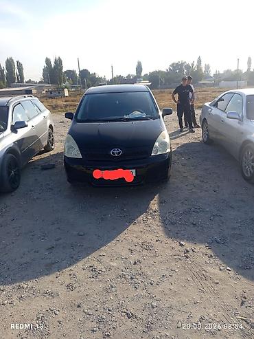 red cell: Toyota Corolla Verso: 2004 г., Механика, Бензин, Минивэн — 2