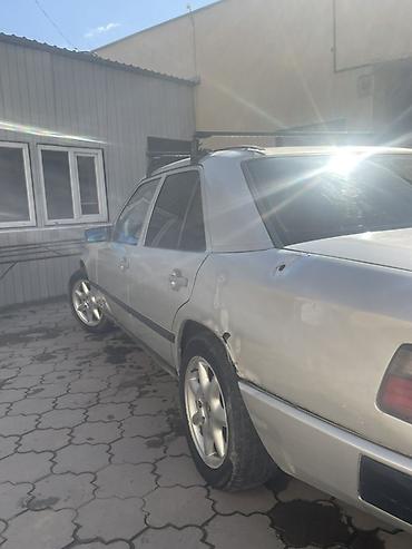 w219 cls: Mercedes-Benz W124: 1986 г., 2 л, Механика, Дизель, Седан — 2