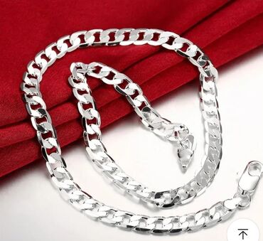 nakit uz teget haljinu: Predivan masivan lanac oko 10mmdebljine od hiruškog čelika