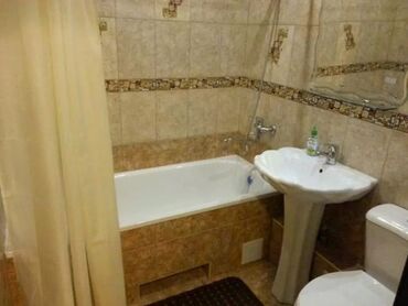 Посуточная аренда квартир: 1 комната, Постельное белье, Кондиционер, Парковка — 10