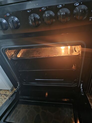 Кастрюли: Газовая плита Klass. 3 комфорки газовые и одна электрическая. духовка — 3