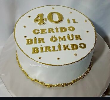 Tortlar: Ağ rəngdə krem örtüyü sayəsində hər hansı bir yubiley tədbiri üçün — 10