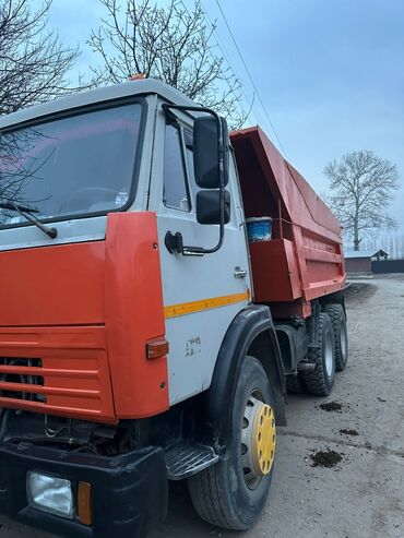 Другой строительный транспорт: Самосвал КАМАЗ, трехосный (6x4), оранжевый кузов. Основные — 9