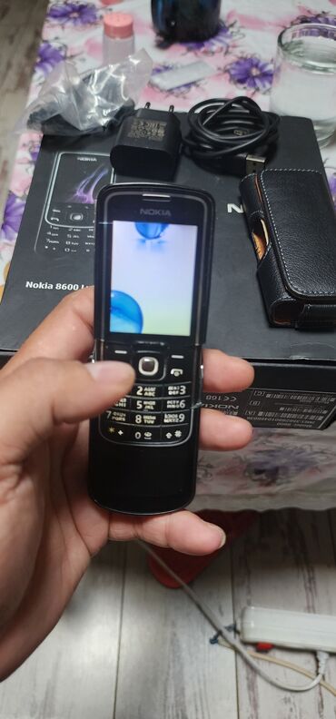 nokia c500: Nokia 1, цвет - Черный, Кнопочный, С документами