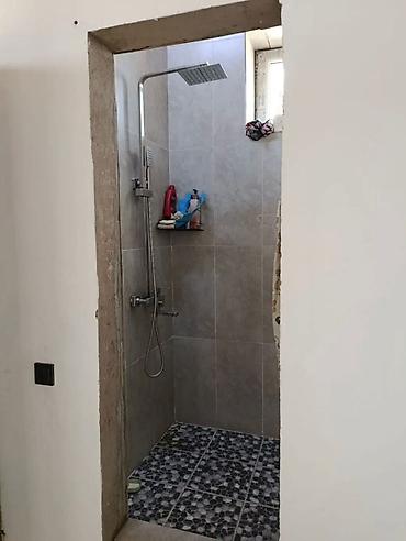 Продажа коттеджей и домов: Продаётся кирпичный дом В р-не р-ка Баят по ул.Алтын Бак Напротив жк — 5