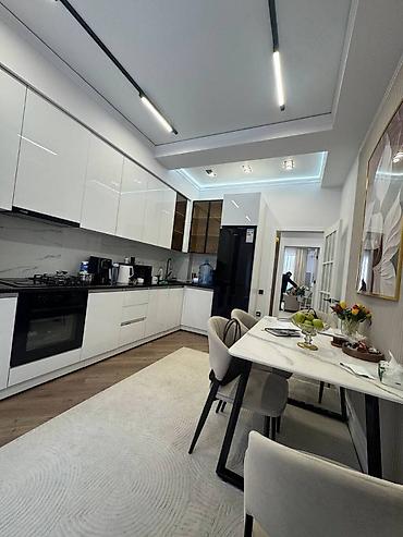 Продажа квартир: 3 комнаты, 73 м² — 2