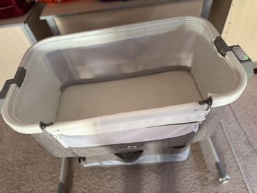 угловой диван с креслом: Балдар үчүн кошумча коюлган керебет, Дөңгөлөктүү, түсү - Боз