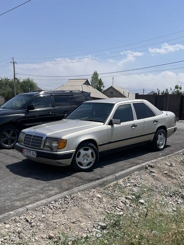 капот на мерседес: Mercedes-Benz W124: 1988 г., 3 л, Автомат, Дизель, Седан