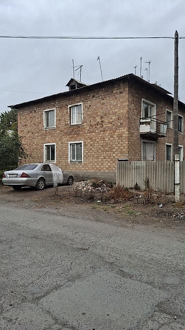 Продаётся 2‑комнатная квартира в селе Беловодск по ул. 50 лет октября(