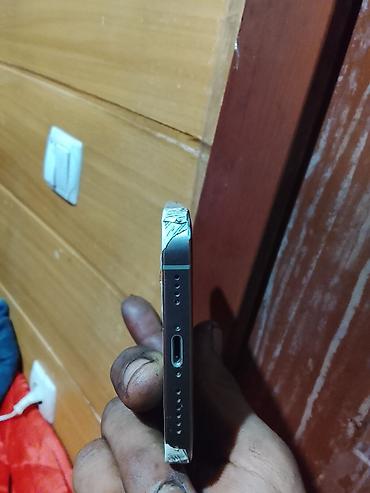 Apple iPhone: IPhone Xr, 256 ГБ — 5