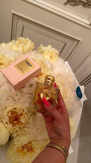 qadın kurtkalari: Burberry Goddess orginal 100 ML invoice gonderilir — 2