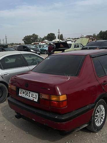 дверная обшивка гольф 3: Volkswagen Vento: 1994 г., 1.8 л, Седан — 4