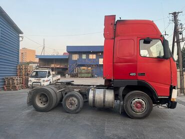 Тягачи: Тягач, Volvo, Тентованный — 5