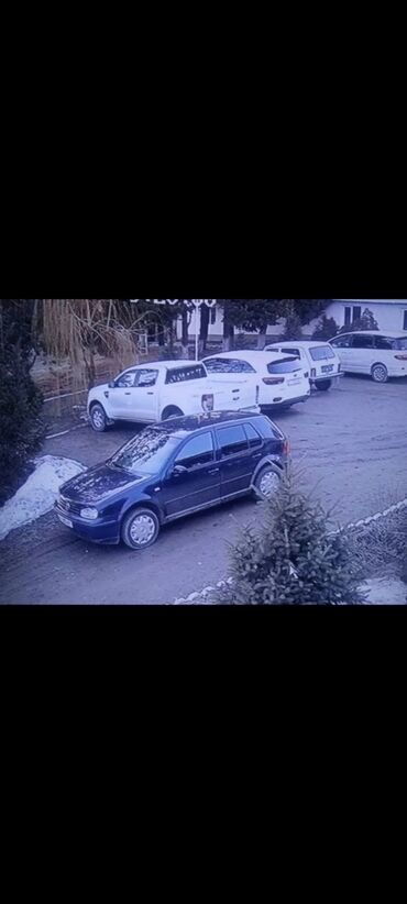 автомобиль покупка: Гольф 4 срочно продаётся машина!!! в Иссыккуле село Кызыл суу все
