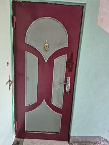 qapı tutacaqları: Для квартиры Б/у Входная дверь 90х200 см С замком, Без гарантии, Самовывоз