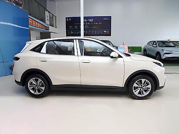 bestune: 🚗 奔腾悦意03 (Bestune Yueyi 03) – Elektrik SUV Yeni nəsil elektrik — 5