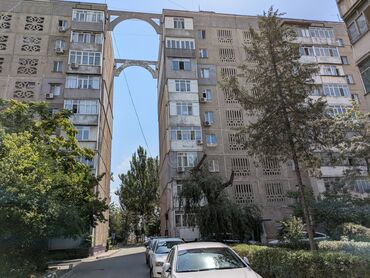 продаю участок бишкек арча бешик: 3 комнаты, 62 м², 105 серия, 4 этаж, Старый ремонт