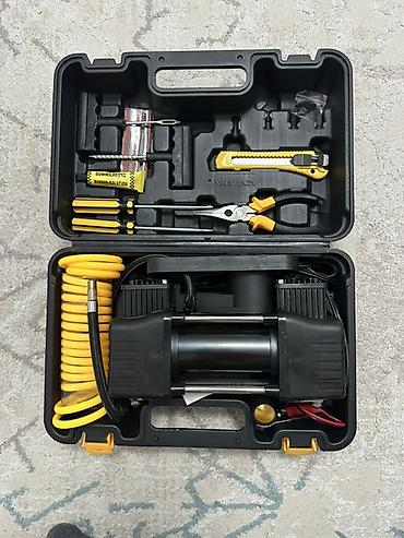 Другие автозапчасти: Автомобильный компрессор с набором для ремонта шин в кейсе новый — 1
