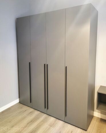 Otaq bitkiləri: Açılan, 4 qapılı Düz dolab, Qarderob, paltar dolabı