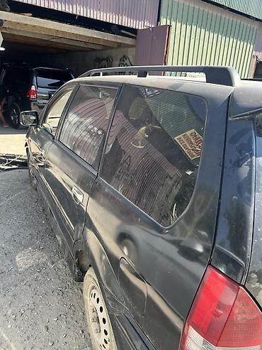 chariot: Mitsubishi Grandis: 1999 г., Бензин, Минивэн — 3