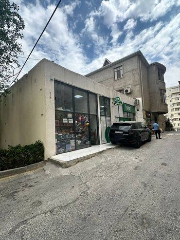 аренда помещений под кафе бар: Obyekt Satılır Ünavn: Köhnə Günəşli. OBA market. 2.5 Sot 200kv (