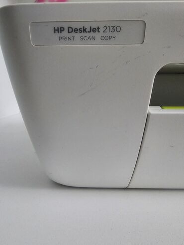 Printerlər: HP printer. Hem rengli, hemde ag qara cixardir. Islek veziyyetdedir