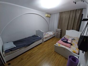 Продажа домов: 3 комнаты, 79 м², Индивидуалка, 5 этаж, Косметический ремонт