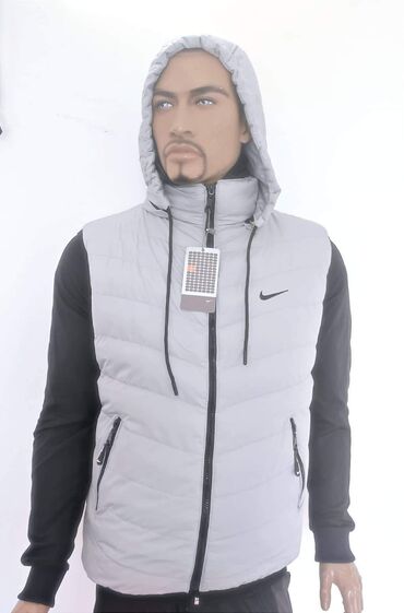 Prsluci: M - 3XL
3500 — 5