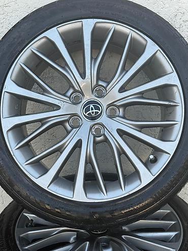 yeni teker kreditle type 1: Toyota orijinal yüngül lehimli disk və təkər dəsti - Disklər: Toyota — 7