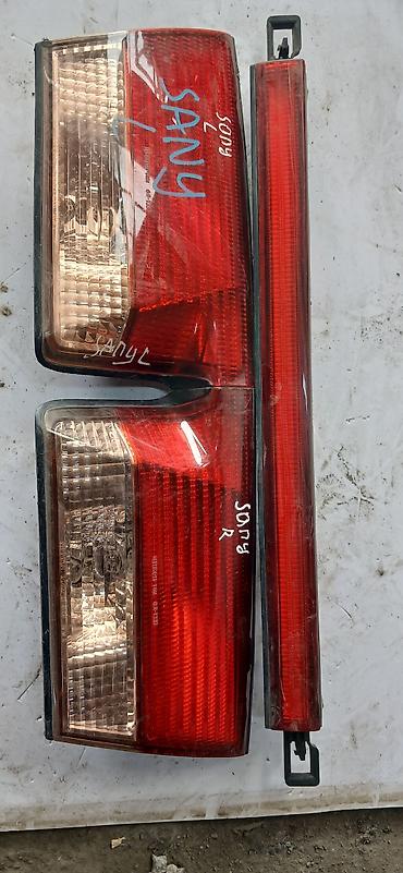 2001: Задние фонари для Nissan Sunny, год 2001. Комплект: - левая и правая — 1